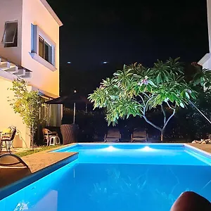 Esquina De La Felicidad De Playacar , Playa del Carmen Messico