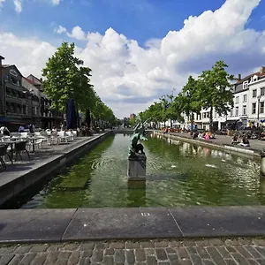 Exclusive Two-level With Private Terrace On The Canal , Bruxelles Belgio
