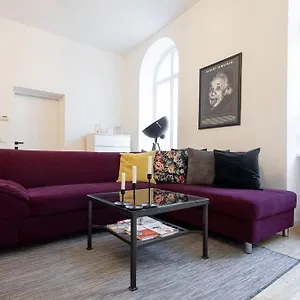 Charming & Authentic Flat - Central Located Vienna